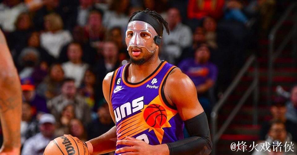 奥科吉第三节高效表现：11分3篮板命中率惊人